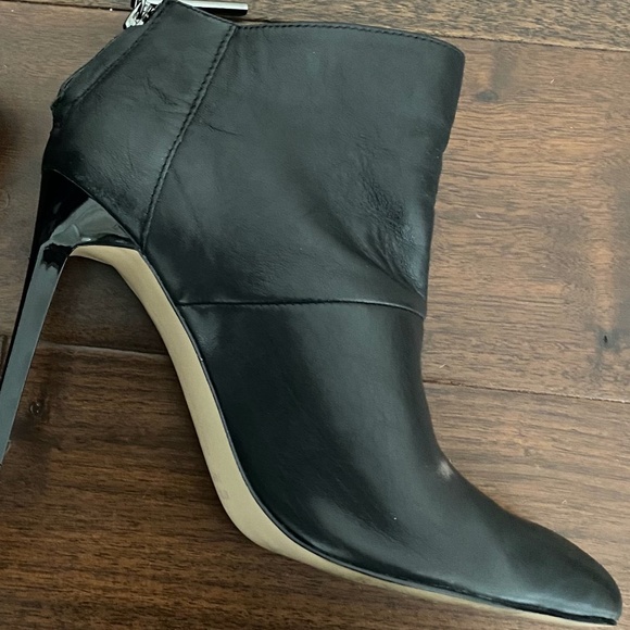 French Connection Black Leather Stiletto Booties - 7 - Picture 10 of 10